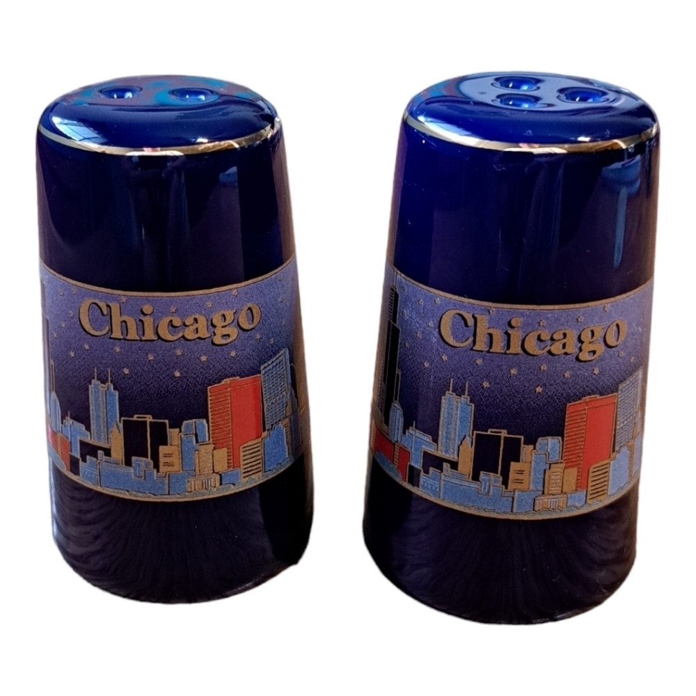 Cobalt Blue Chicago Skyline Souvenirs Salt and Pepper‎ Shakers